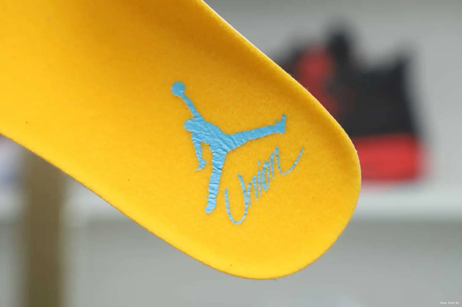 LA HAZE' Kimikick 4 X UNION 'TAUPE JORDAN RETRO AIR 0528